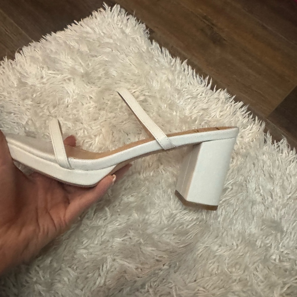 Lulu's Chic White Block Heel Sandals